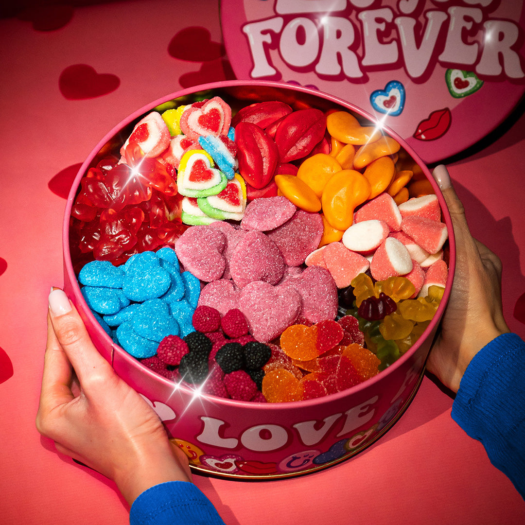 Latta rosa Wunnie Bucket "Love you Forever" aperta piena di caramelle