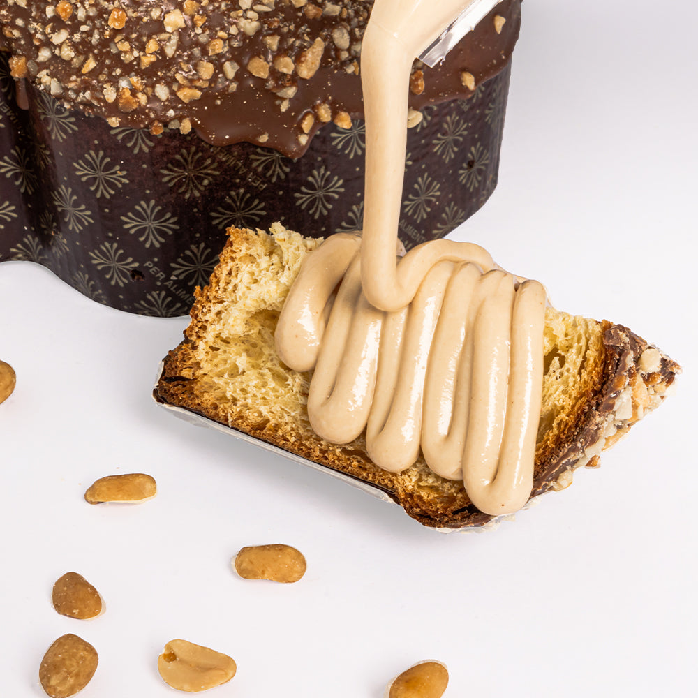 Colomba di Pasqua Choco Peanuts par American Uncle, colomba au chocolat et cacahuètes de 800 g avec crème Choco Peanut Butter de 200 g 