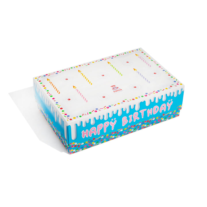 Birthday box, boîte en forme de gâteau d'anniversaire de 15 snack sucrés et salés 
