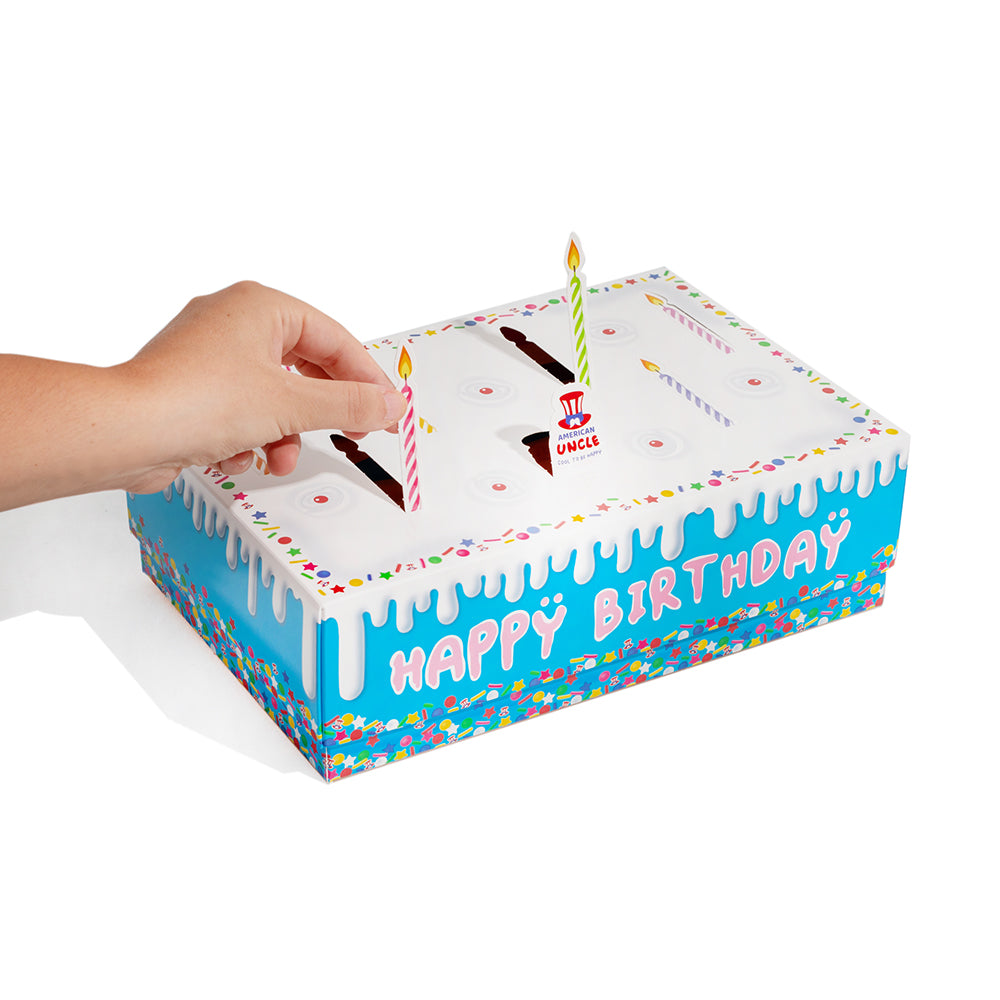 Birthday box, boîte en forme de gâteau d'anniversaire de 15 snack sucrés et salés 