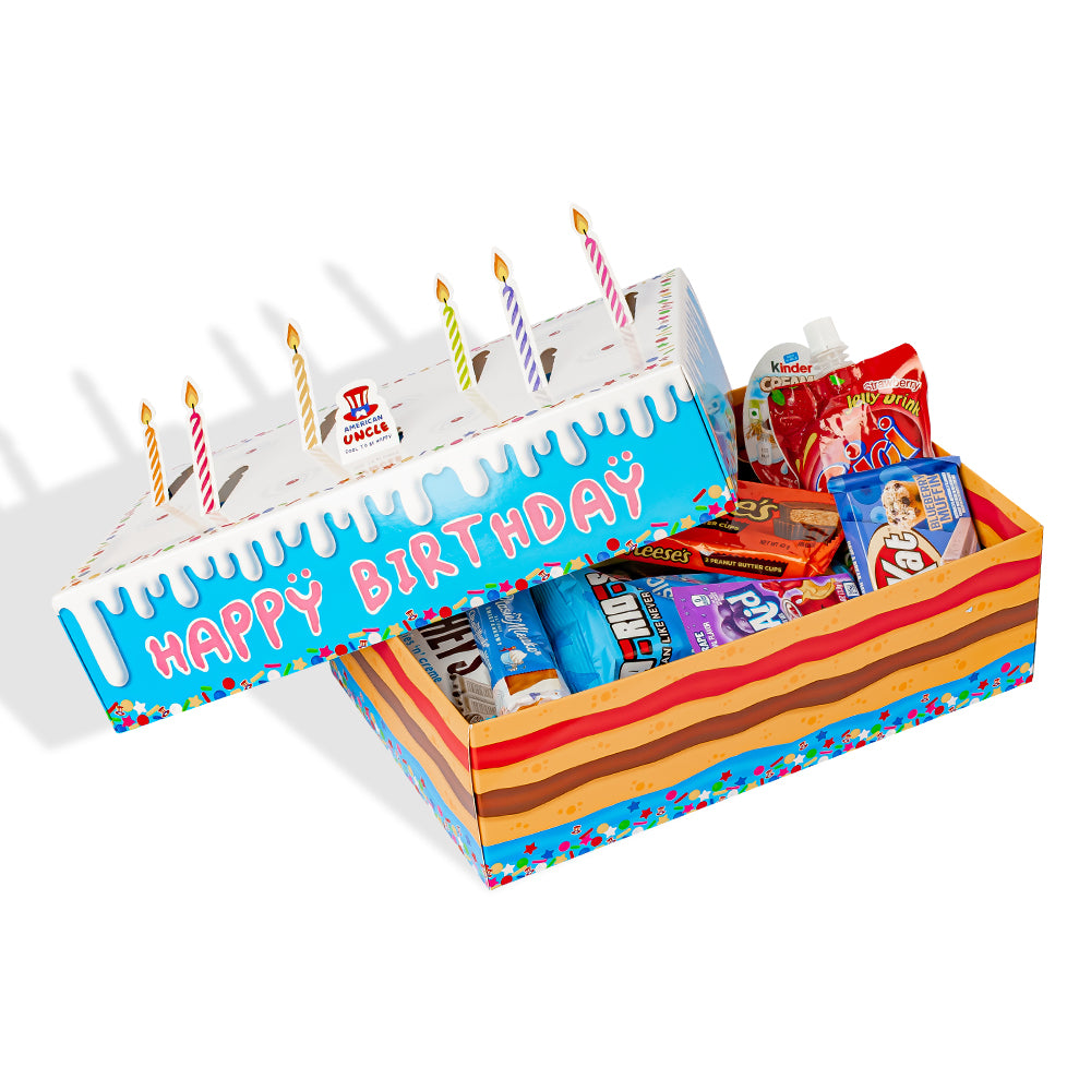 Birthday box, boîte en forme de gâteau d'anniversaire de 15 snack sucrés et salés 